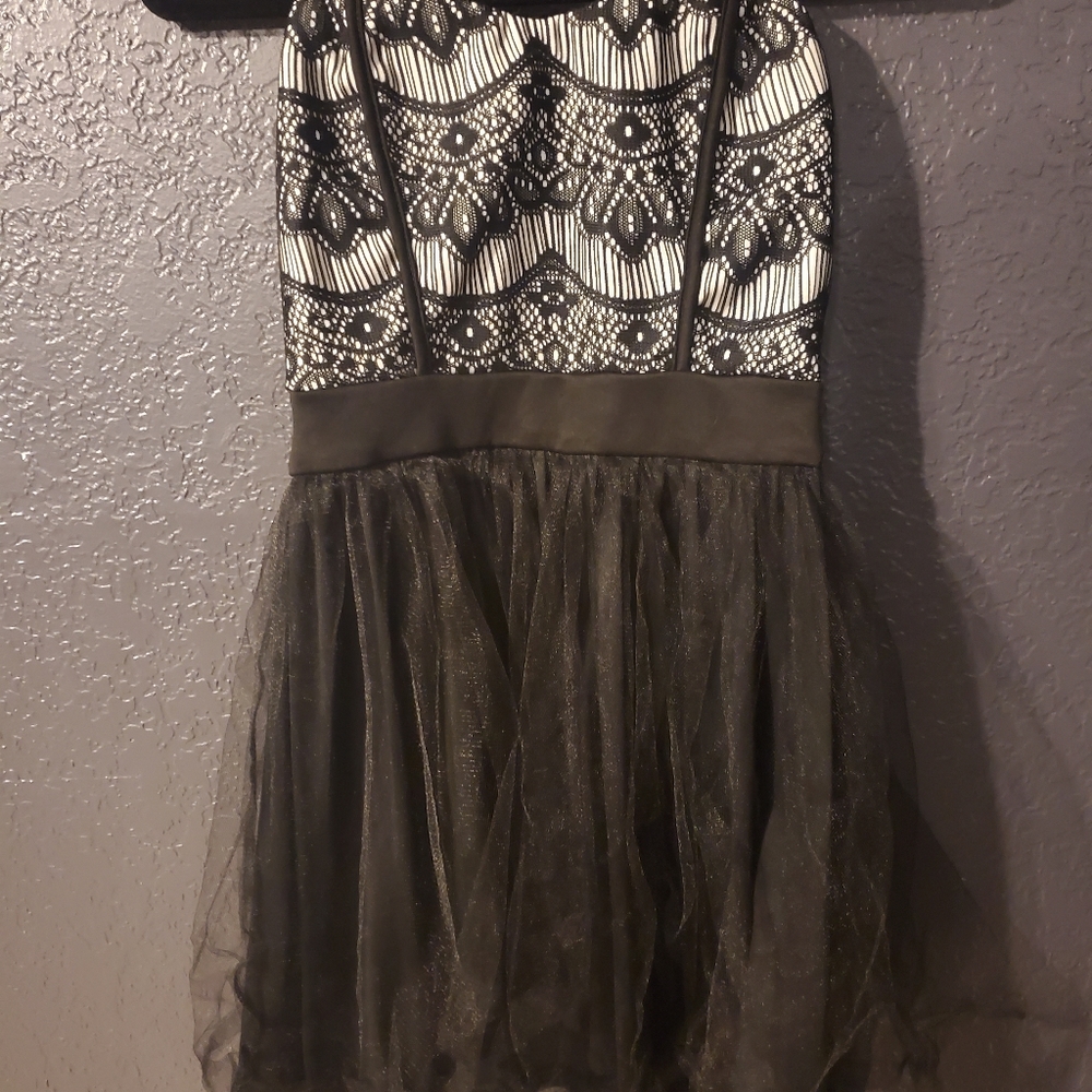 Shasa mini dress